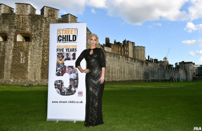Sarah_Harding_attends_the_Street_Child_summer_time_ball_07_06_14_28729.jpg
