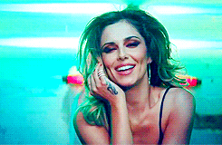 tumblr_n6wu6yPaSV1tcpjdeo5_250.gif