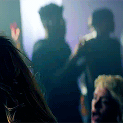 tumblr_n6wun9Valz1s51f5to3_250.gif
