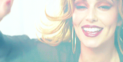 tumblr_n6ww66s3L81r211q8o2_250.gif