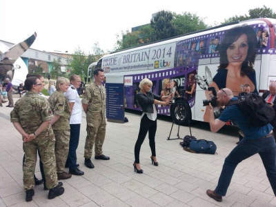 Sarah_Harding_at_the_Canine_Partners_11_06_14_286529.jpg