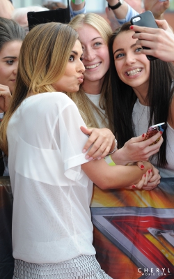 Arriving_at_the_X_Factor_Manchester_Auditions_16_06_14_286829.jpg