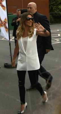 Cheryl_Arriving_at_the_X-Factor_Manchester_17_06_14_281229.jpg