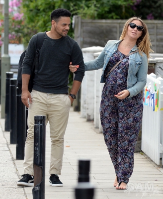 Kimberley_Walsh_and_Justin_out_in_London_20_06_14_282629.jpg