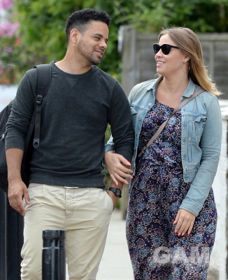 Kimberley_Walsh_and_Justin_out_in_London_20_06_14_28429.jpg