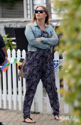 Kimberley_Walsh_and_Justin_out_in_London_20_06_14_28629.jpg