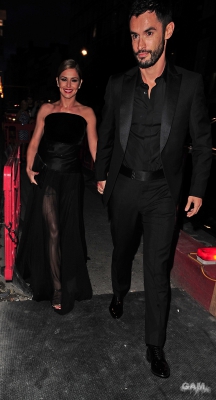 Cheryl2C_Kimberley_and_Nicola_arriving_at_Cheryl_s_wedding_party_21_07_14_281129.jpg