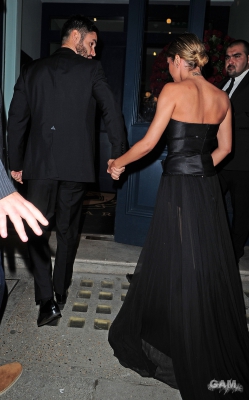 Cheryl2C_Kimberley_and_Nicola_arriving_at_Cheryl_s_wedding_party_21_07_14_281629.jpg