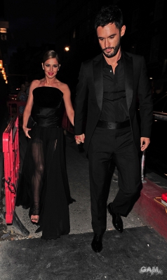 Cheryl2C_Kimberley_and_Nicola_arriving_at_Cheryl_s_wedding_party_21_07_14_281729.jpg