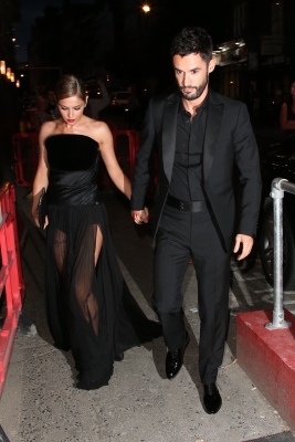 Cheryl2C_Kimberley_and_Nicola_arriving_at_Cheryl_s_wedding_party_21_07_14_2820129.jpg