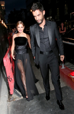 Cheryl2C_Kimberley_and_Nicola_arriving_at_Cheryl_s_wedding_party_21_07_14_2820229.jpg