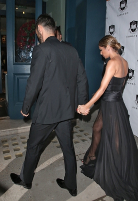 Cheryl2C_Kimberley_and_Nicola_arriving_at_Cheryl_s_wedding_party_21_07_14_2820929.jpg
