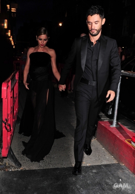 Cheryl2C_Kimberley_and_Nicola_arriving_at_Cheryl_s_wedding_party_21_07_14_282129.jpg