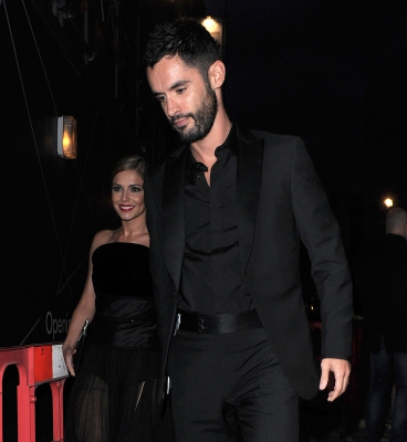 Cheryl2C_Kimberley_and_Nicola_arriving_at_Cheryl_s_wedding_party_21_07_14_2823029.jpg