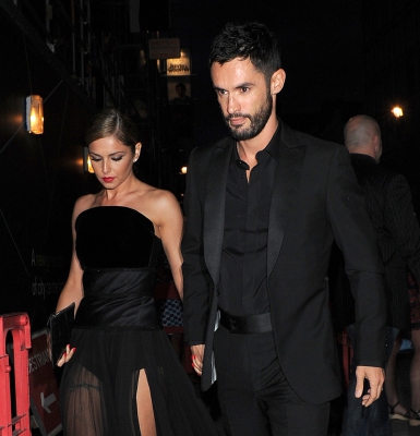 Cheryl2C_Kimberley_and_Nicola_arriving_at_Cheryl_s_wedding_party_21_07_14_2824129.jpg