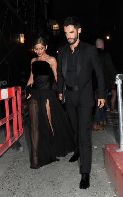 Cheryl2C_Kimberley_and_Nicola_arriving_at_Cheryl_s_wedding_party_21_07_14_2824229.jpg