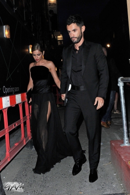 Cheryl2C_Kimberley_and_Nicola_arriving_at_Cheryl_s_wedding_party_21_07_14_286229.jpg
