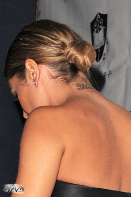 Cheryl2C_Kimberley_and_Nicola_arriving_at_Cheryl_s_wedding_party_21_07_14_286929.jpg