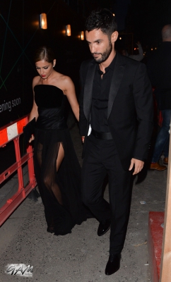 Cheryl2C_Kimberley_and_Nicola_arriving_at_Cheryl_s_wedding_party_21_07_14_287229.jpg