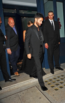 Cheryl2C_Kimberley_and_Nicola_leaving_Cheryl_s_wedding_party_21_07_14_289429.jpg