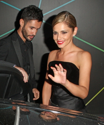 Cheryl2C_Kimberley_and_Nicola_leaving_Cheryl_s_wedding_party_21_07_14_289829.jpg