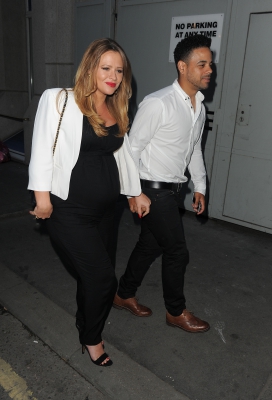 Cheryl2C_Kimberley_and_Nicola_arriving_at_Cheryl_s_wedding_party_21_07_14_2831329.jpg