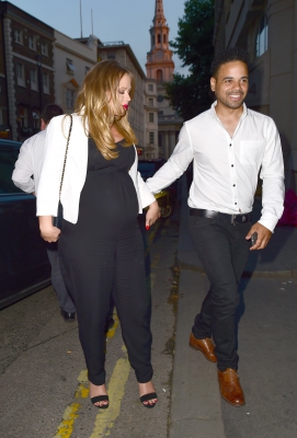 Cheryl2C_Kimberley_and_Nicola_arriving_at_Cheryl_s_wedding_party_21_07_14_2832129.jpg