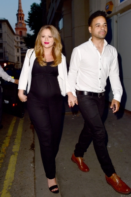 Cheryl2C_Kimberley_and_Nicola_arriving_at_Cheryl_s_wedding_party_21_07_14_2832629.jpg