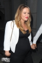 Имя файла=Cheryl2C_Kimberley_and_Nicola_arriving_at_Cheryl_s_wedding_party_21_07_14_2810229.jpg
Размер файла=343КБ
Размеры=1446x2172
Дата=Июль 22, 2014 Cheryl2C_Kimberley_and_Nicola_arriving_at_Cheryl_s_wedding_party_21_07_14_2810229.jpg