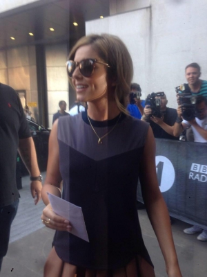 Arriving_at_the_BBC_Radio_1_Studios_24_07_14_281929.jpg