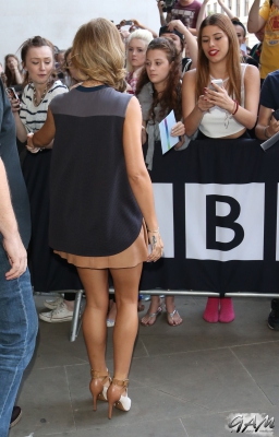 Arriving_at_the_BBC_Radio_1_Studios_24_07_14_2823529.jpg
