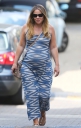 Имя файла=Kimberley_Walsh_seen_out_in_North_London_04_08_14_28129.jpg
Размер файла=990КБ
Размеры=2850x4457
Дата=Авг 15, 2014 Kimberley_Walsh_seen_out_in_North_London_04_08_14_28129.jpg