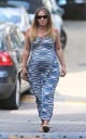 Имя файла=Kimberley_Walsh_seen_out_in_North_London_04_08_14_281929.jpg
Размер файла=1038КБ
Размеры=2850x4512
Дата=Авг 15, 2014 Kimberley_Walsh_seen_out_in_North_London_04_08_14_281929.jpg