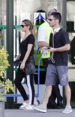 Cheryl_and_JB_at_Malaga_Airport_19_08_14_28629.jpg