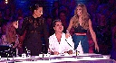 tumblr_nbunwxbzKH1qf0jv7o4_250.gif