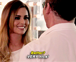 tumblr_nb58gf2Lq51r34jaio2_250.gif