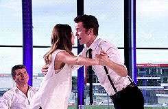 tumblr_nb6msmSzYK1so63s4o3_250.gif