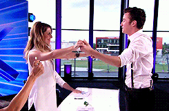 tumblr_nb6msmSzYK1so63s4o5_250.gif