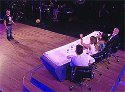 tumblr_nbi58nAHXZ1roh2gxo7_r1_250.gif