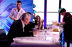 tumblr_nbuz3wj1871so63s4o9_250.gif