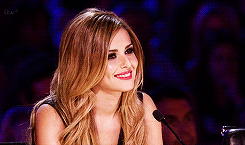 tumblr_ncak7rOnO71s0y7wio4_250.gif