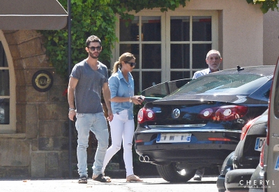 Leaving_the_Le_Pigonnet_Hotel_in_South_France_01_09_14_28329.jpg
