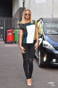 Sarah_Harding_leaving_the_ITV_Studios_04_09_14_281629.jpg