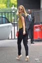 Sarah_Harding_leaving_the_ITV_Studios_04_09_14_28729.jpg