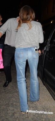 Nadine_Coyle_leaving_the_London_Palladium_05_09_14_28429.jpg