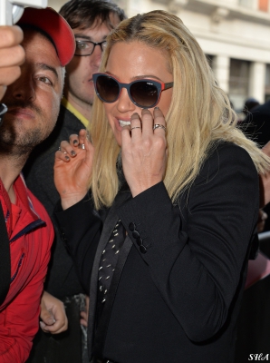 Sarah_Harding_arriving_at_Radio_1_09_09_14_289429.jpg