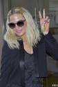 Sarah_Harding_arriving_at_Radio_1_09_09_14_2811729.jpg