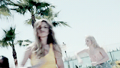 tumblr_ncvdosJt7k1tvhd20o10_250.gif