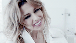 tumblr_ncvdosJt7k1tvhd20o3_250.gif
