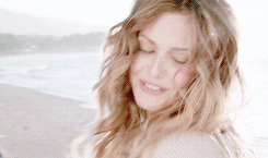 tumblr_ncvvubNUS41rrndj1o8_250.gif